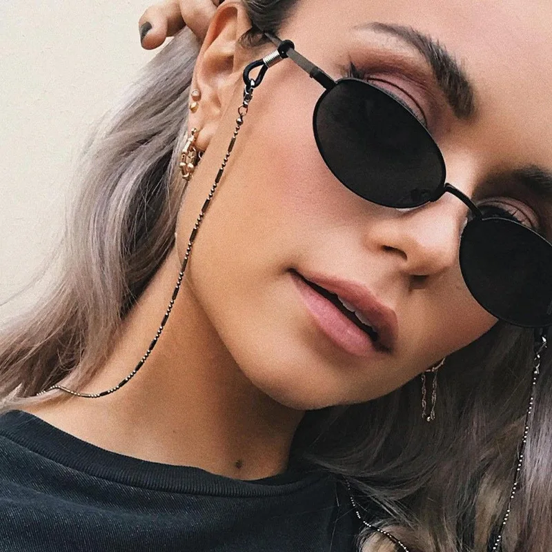 سلسلة نظارات شمسية عصرية للنسا - مراجعة Mask Chain Holder وسعره